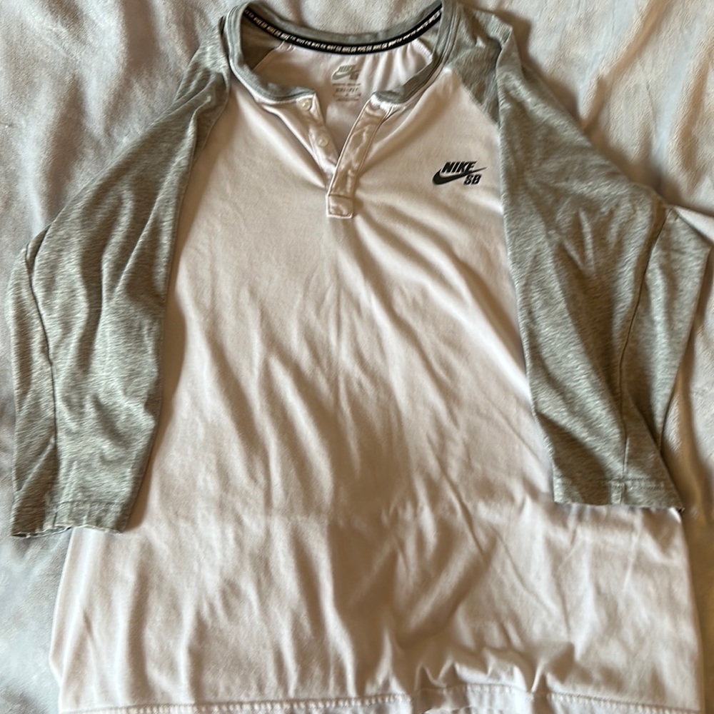 Men’s Nike Dri-Fit White/Gray 3/4 Sleeve Size Large